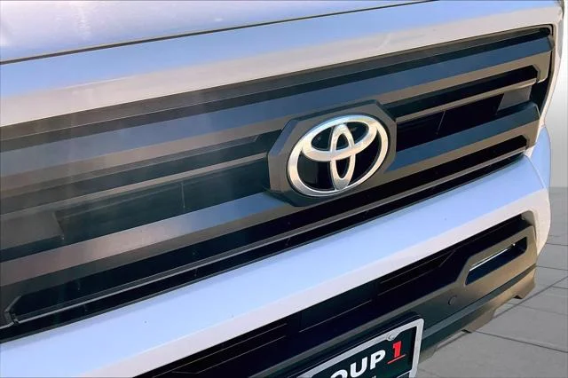 Certified Used 2024 ICE CAP Toyota  image 31
