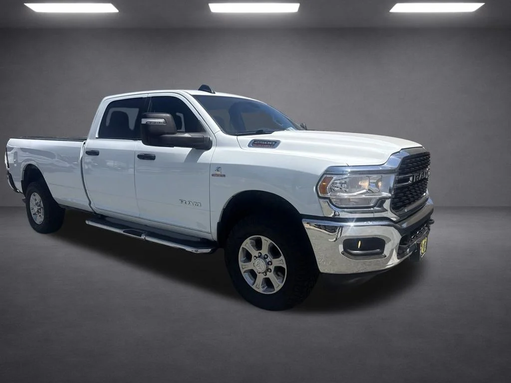 Used 2024 White Ram Big Horn image 9