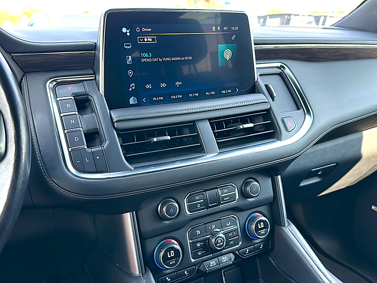 Used 2023 Gray Chevrolet 4WD Z71 image 34