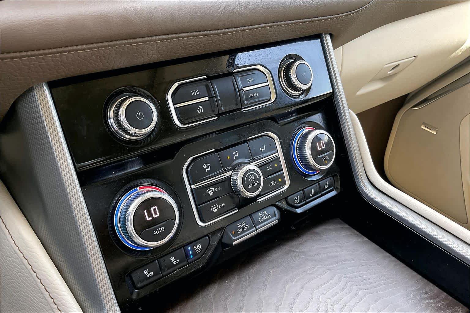 Used 2022 Onyx Black GMC Denali image 35