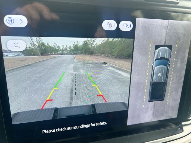 Used 2024 Blue Ford XLT image 21
