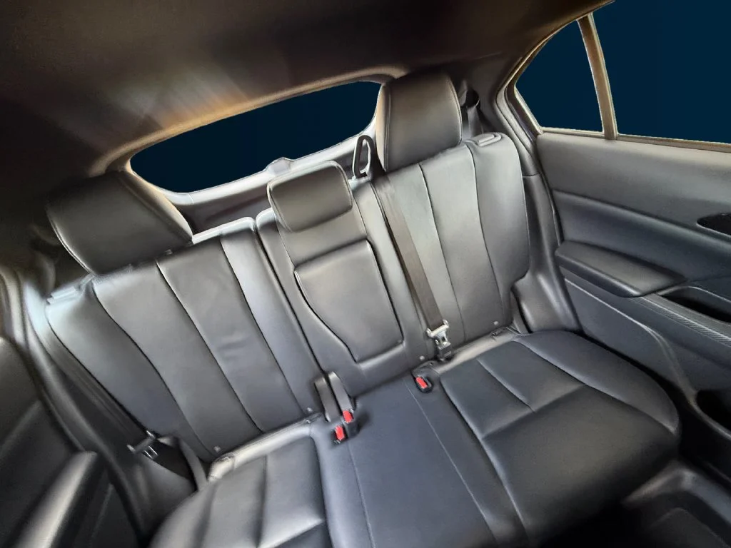 Used 2024  Mitsubishi SE image 18