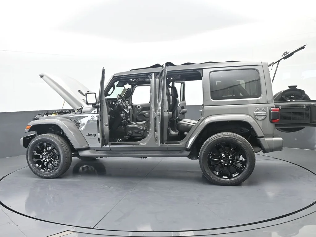 Used 2022 Sting-Gray Clearcoat Jeep Unlimited Sahara High Altitude image 78