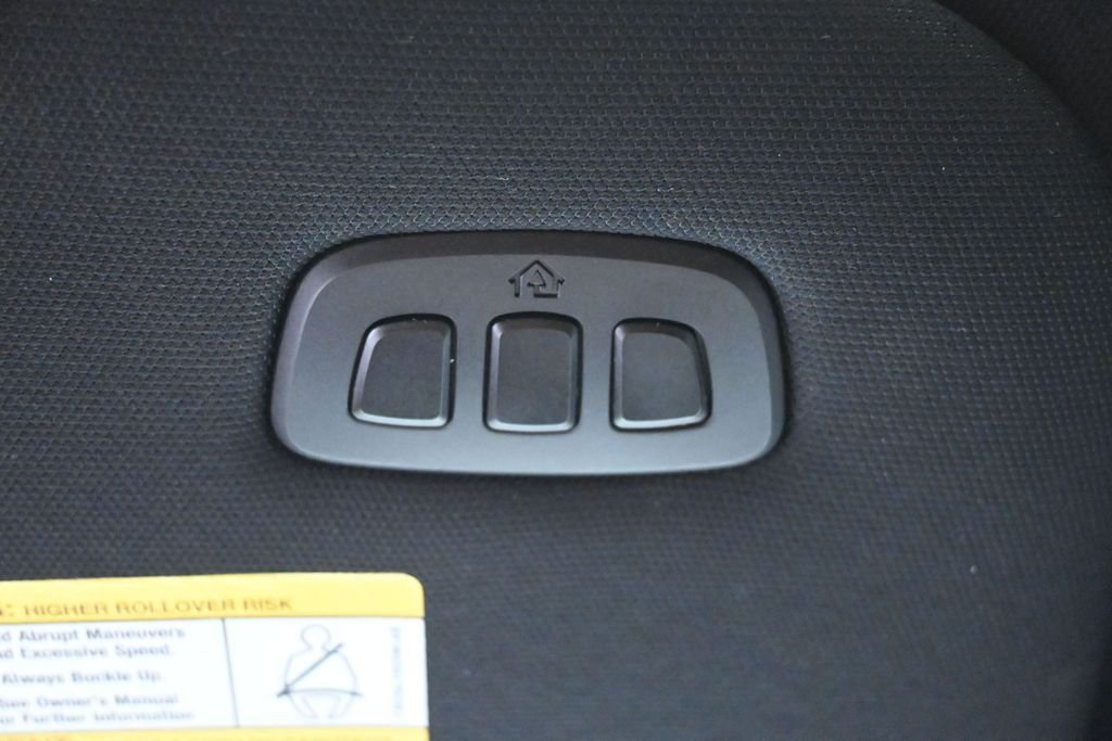 Used 2019 Gray Ford Limited image 28