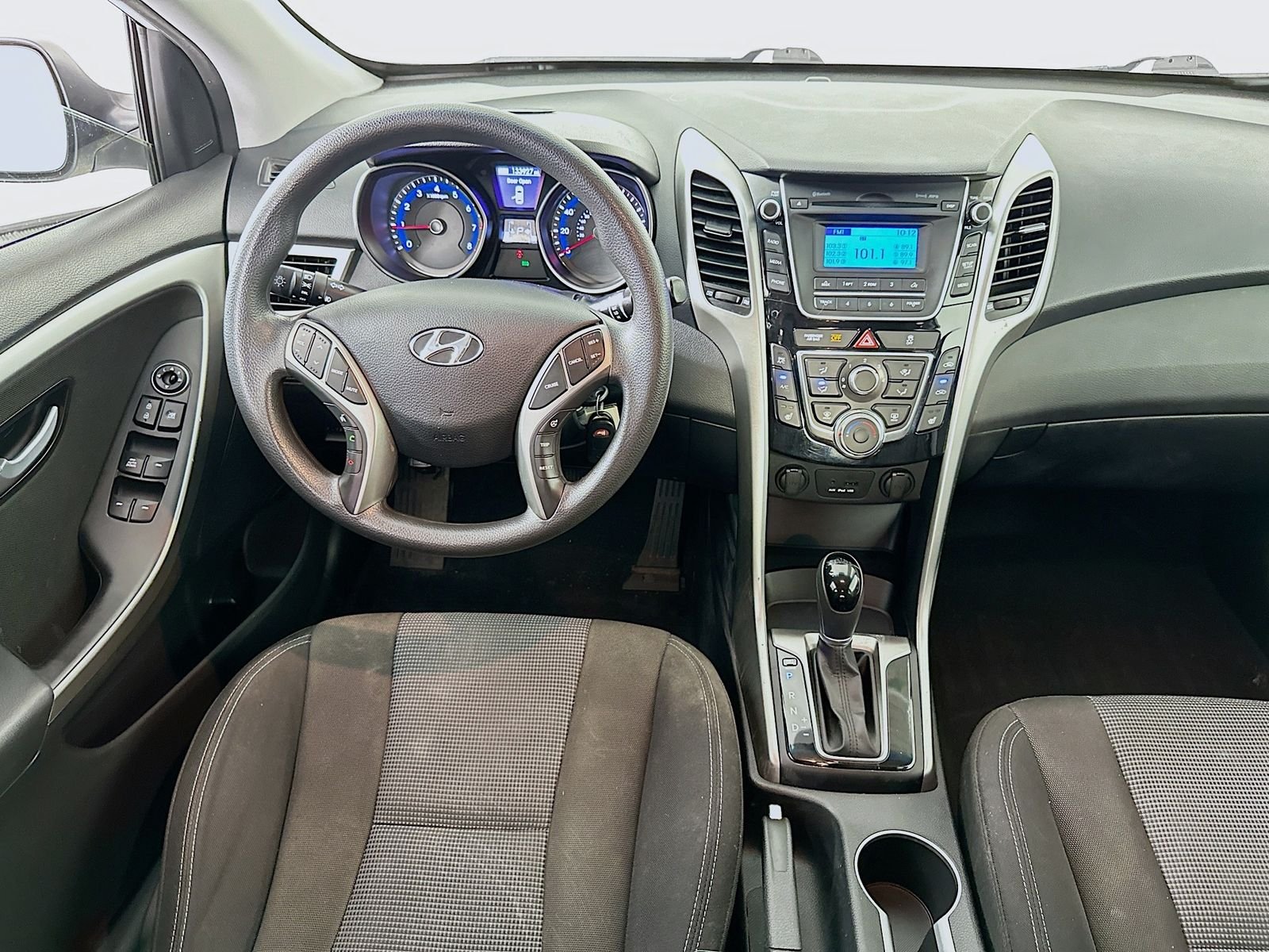 Used 2014 Monaco White Hyundai Base image 20