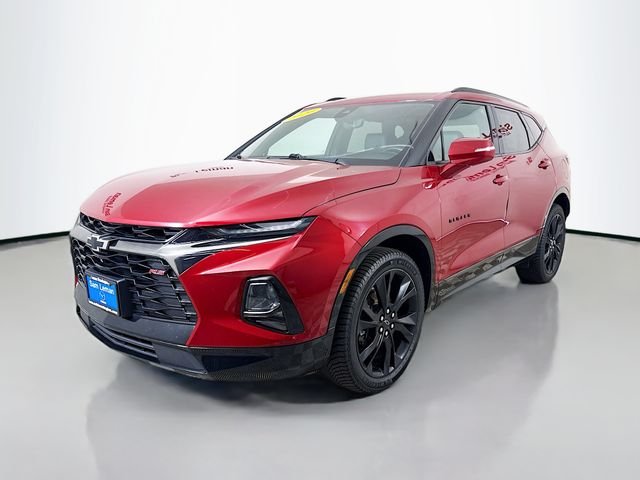 Used 2020 Red Chevrolet RS image 3