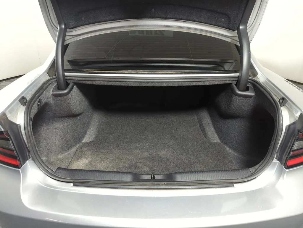 Used 2021 Triple Nickel Clearcoat Dodge R/T image 18