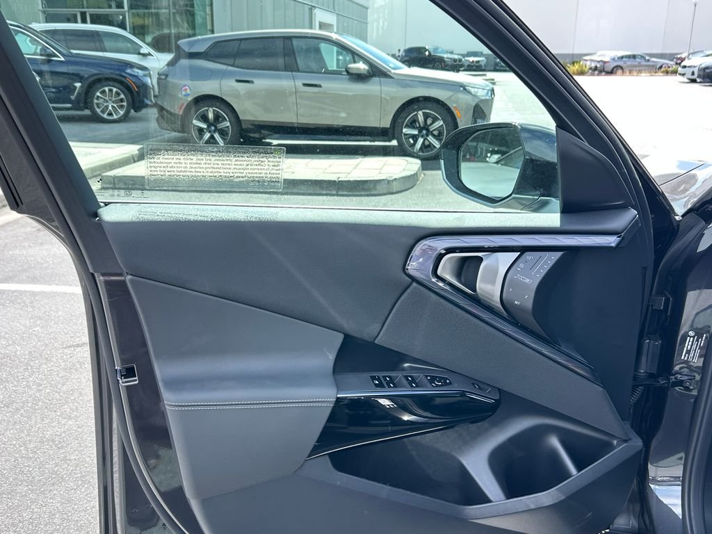 New 2026 Dark Graphite Metallic BMW 30 xDrive image 11