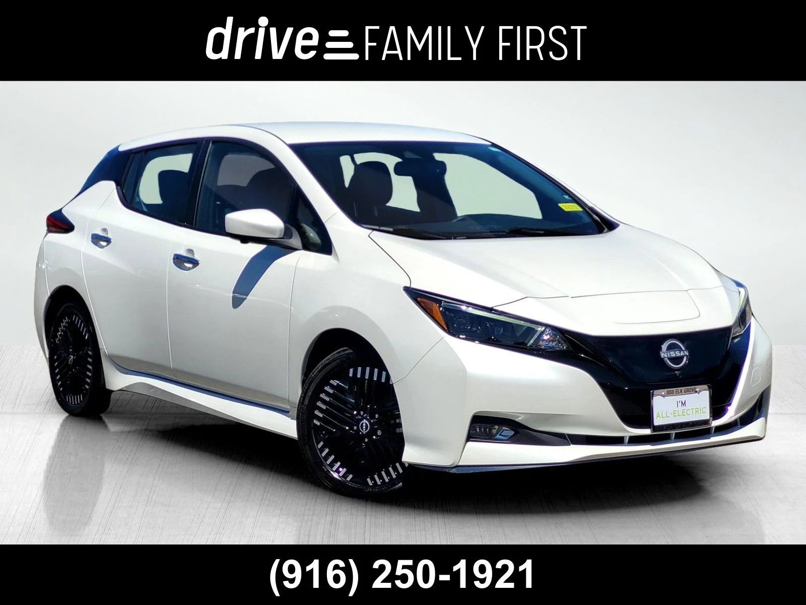 Used 2024 Pearl White Tricoat Nissan SV Plus image 1