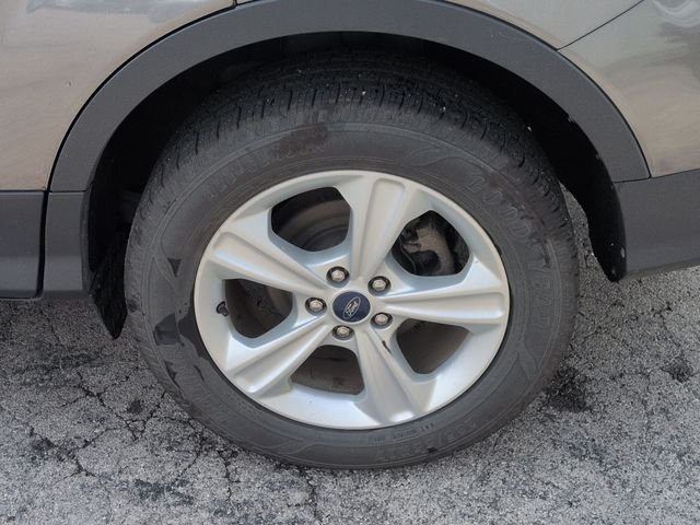 Used 2014 Gray Ford SE image 33