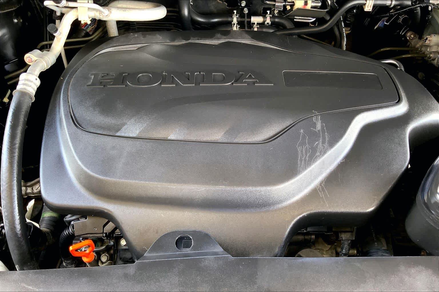 Used 2018 Crystal Black Pearl Honda EX-L image 32