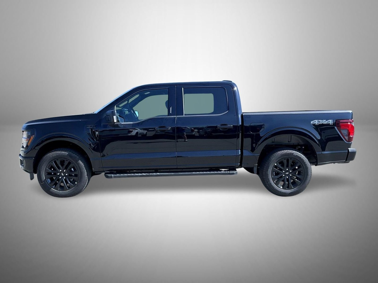 New 2026 Agate Black Metallic Ford XLT image 8