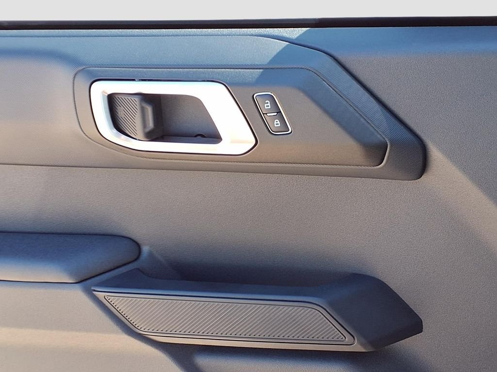 2025 Ford Bronco 4-Door Base - Photo 18