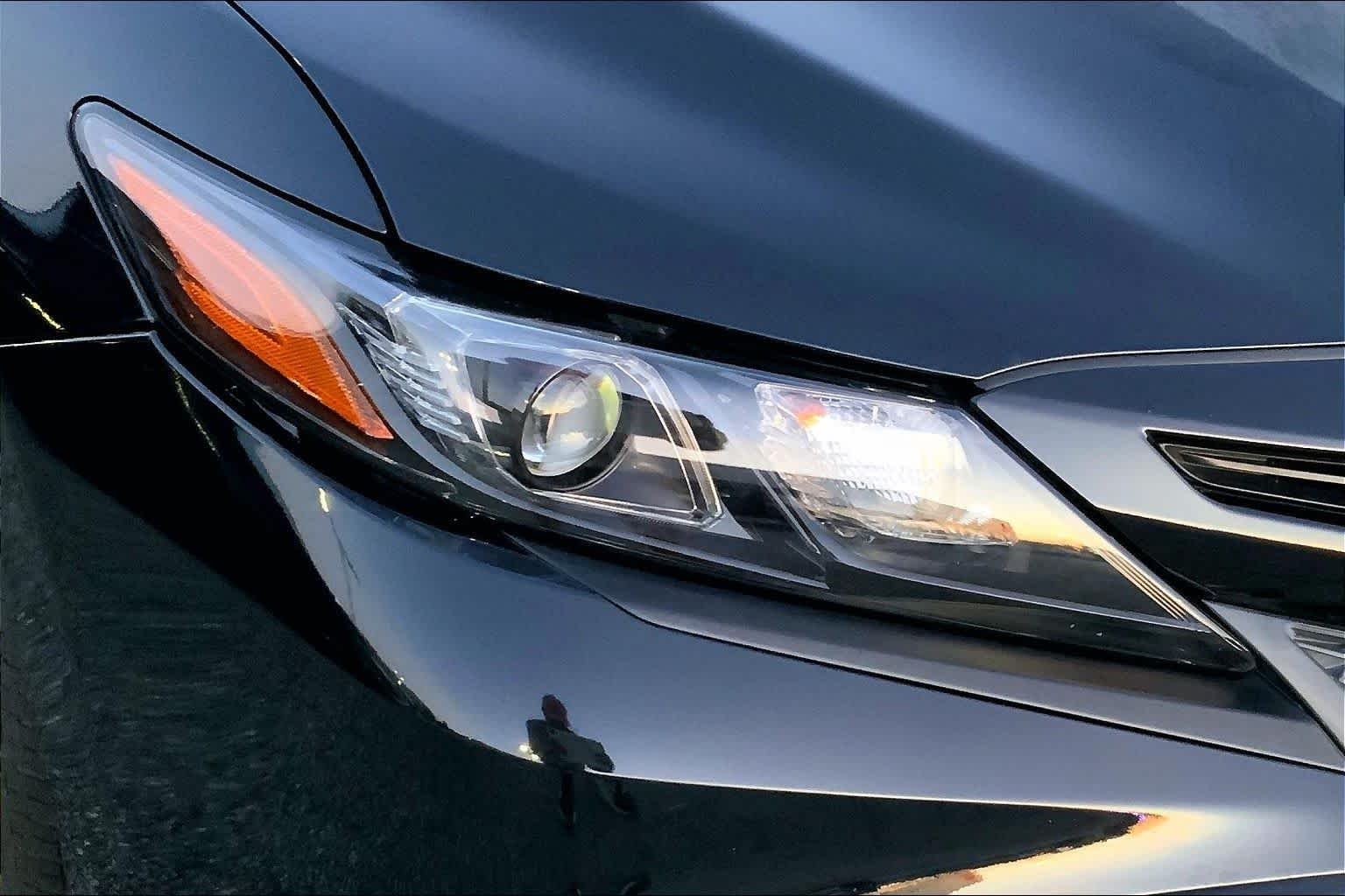 Used 2021 Midnight Black Metallic Toyota SE image 23