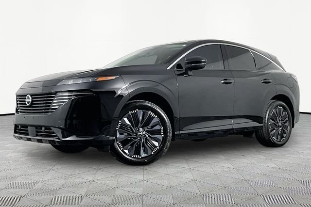 Used 2025 Black Nissan Platinum image 1