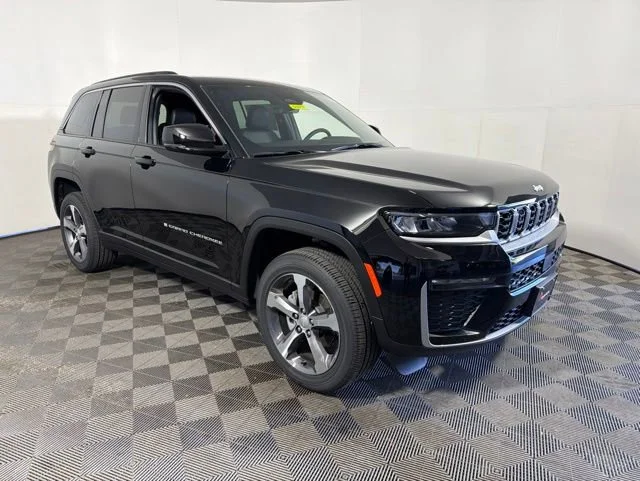 2026 Jeep Grand Cherokee Limited 4x4's photo