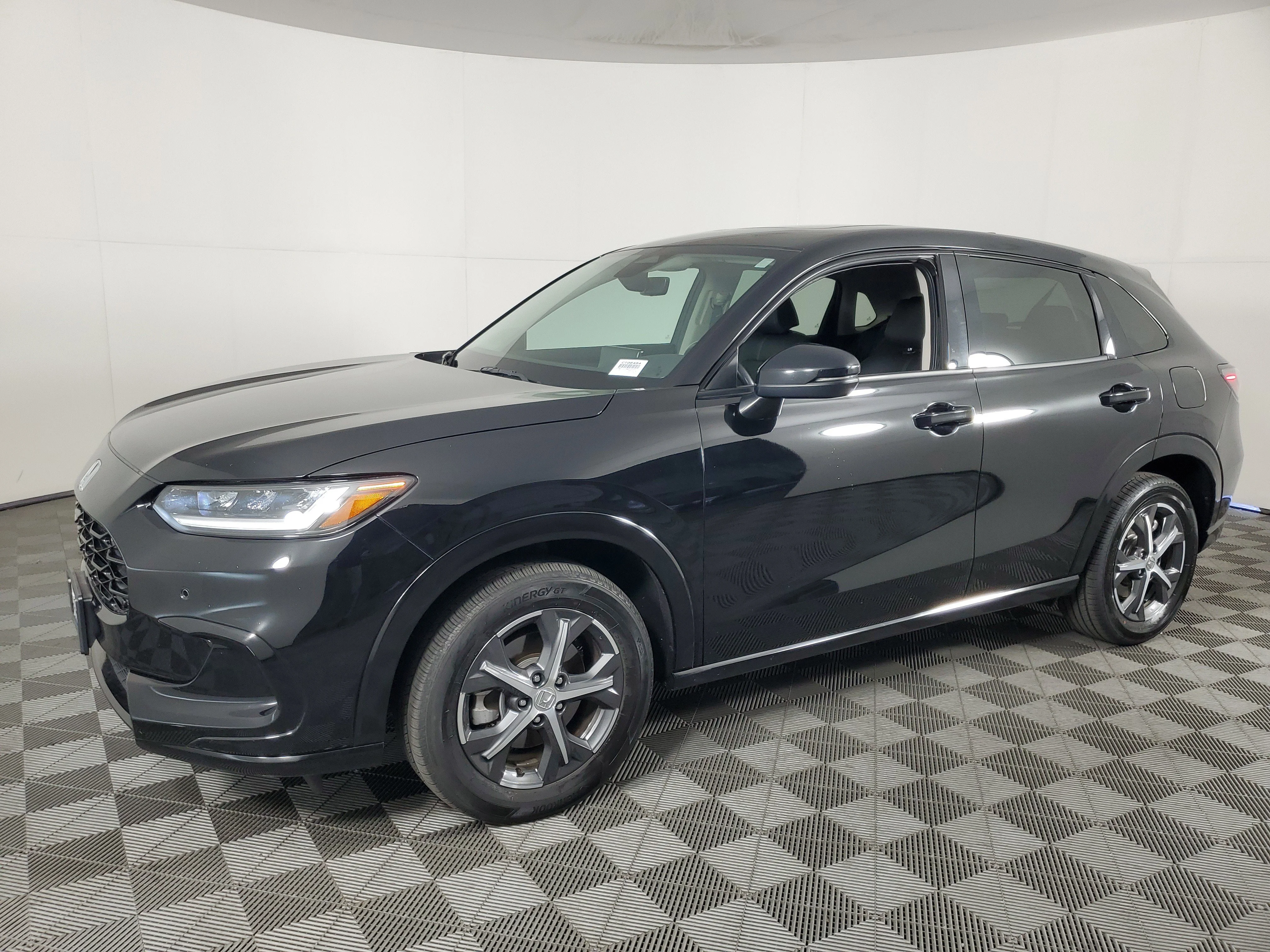Used 2024 Crystal Black Pearl Honda EX-L image 8