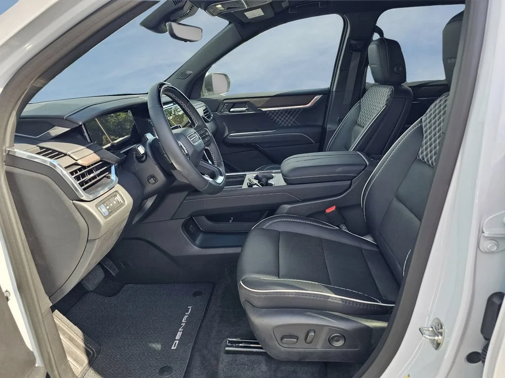 Used 2026 Glacier White Tricoat GMC Denali image 18
