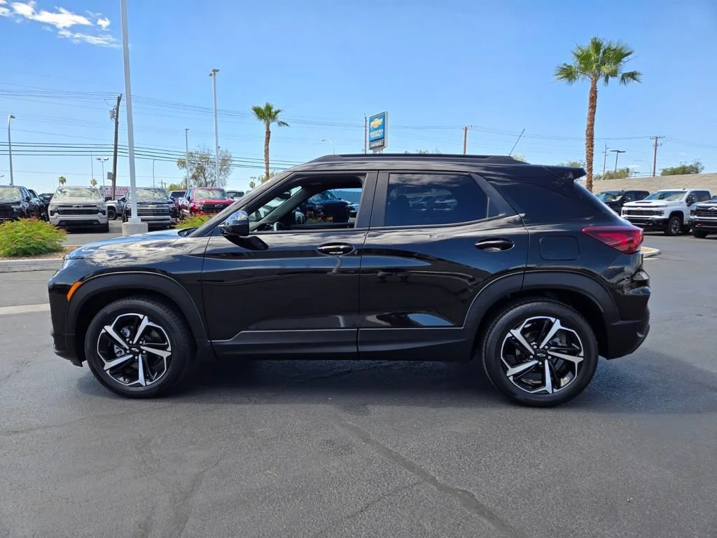 Used 2023 Mosaic Black Metallic Chevrolet RS image 3