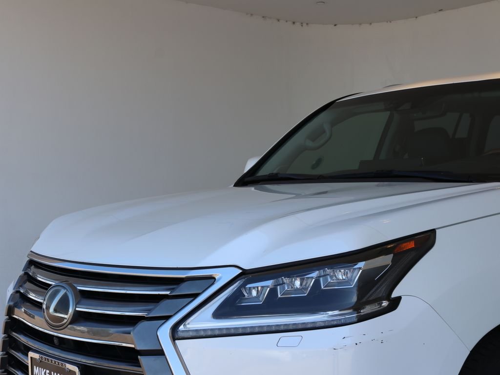 Used 2017 White Lexus 570 image 57