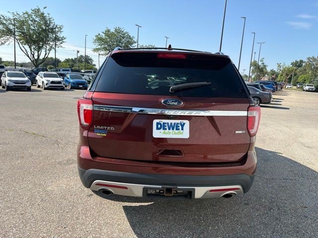 Used 2016 Bronze Ford Limited image 4