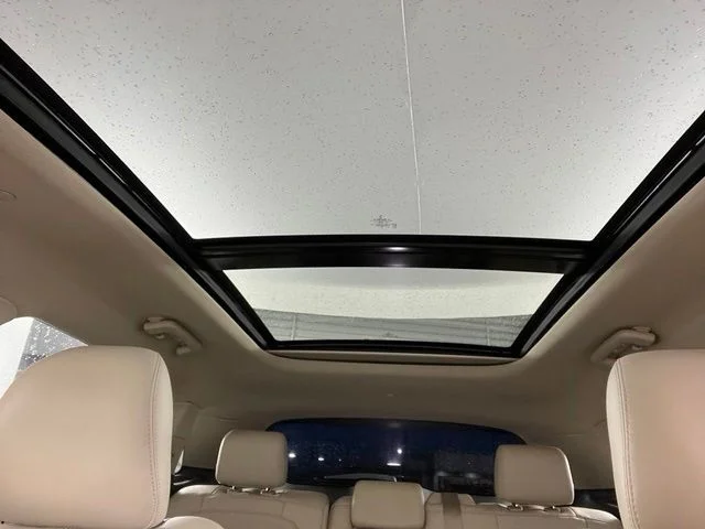 Used 2019 Brown Lincoln Select image 30