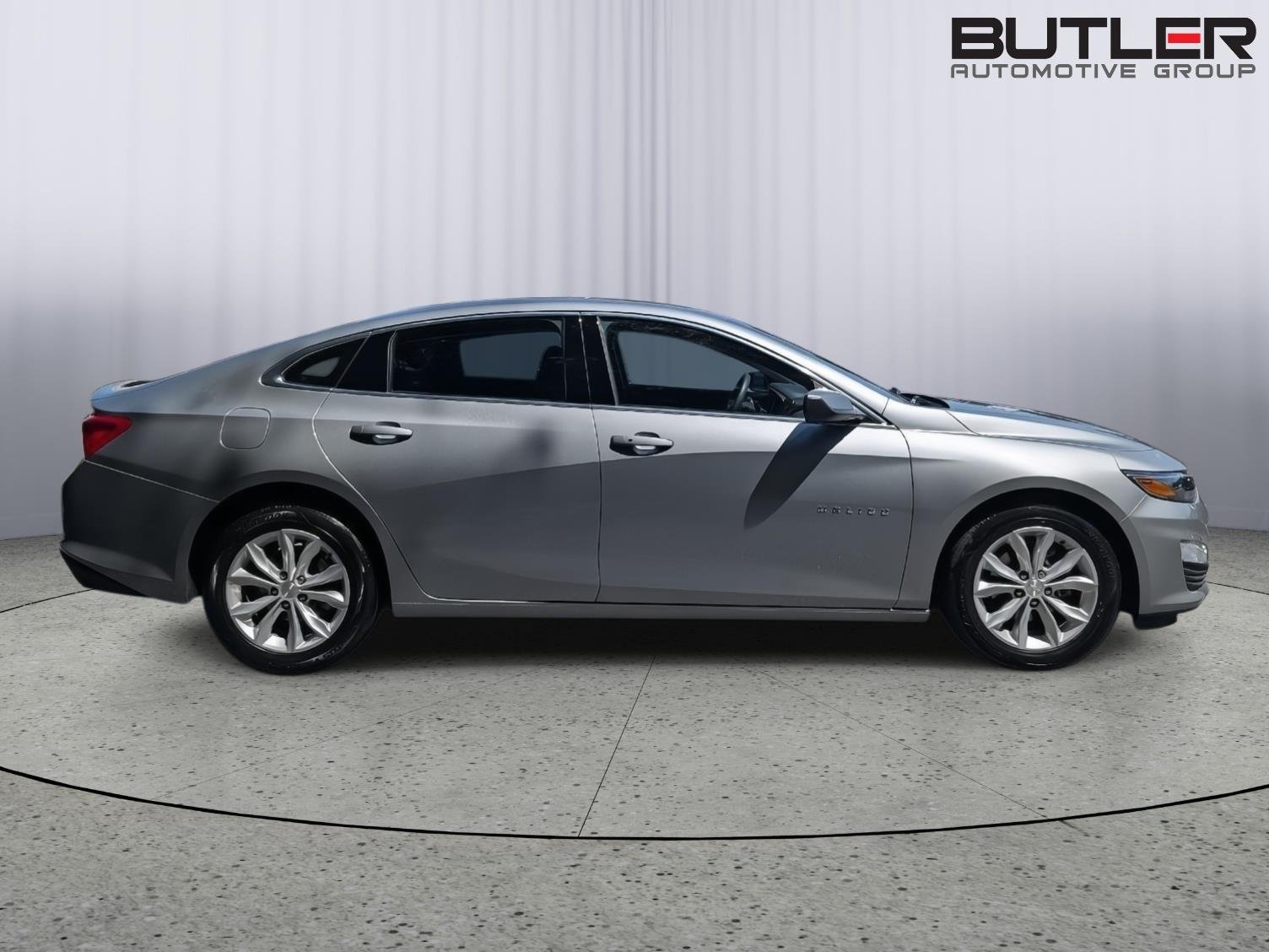 Used 2025 Sterling Gray Metallic Chevrolet LT image 7