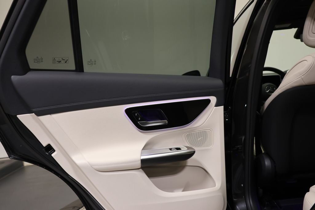 New 2027 Graphite Grey Metallic Mercedes-Benz GLC 300 image 39