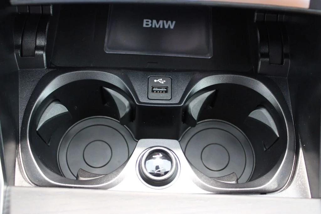 New 2026 Skyscraper Grey Metallic BMW 330i xDrive image 17