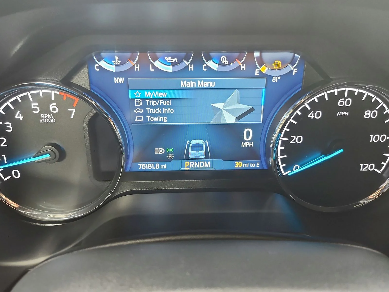 Used 2023 Gray Metallic Ford XLT image 21