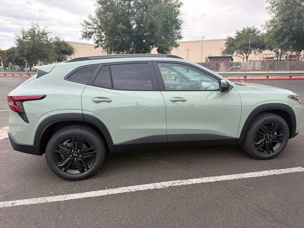 2026 Chevrolet Trax Activ - Photo 8