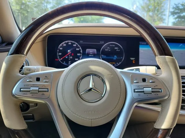 Used 2018 Magnetite Black Mercedes-Benz Maybach S 560 image 10