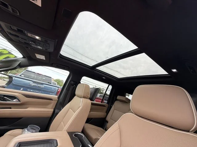 Used 2022 Gray Chevrolet Premier image 21