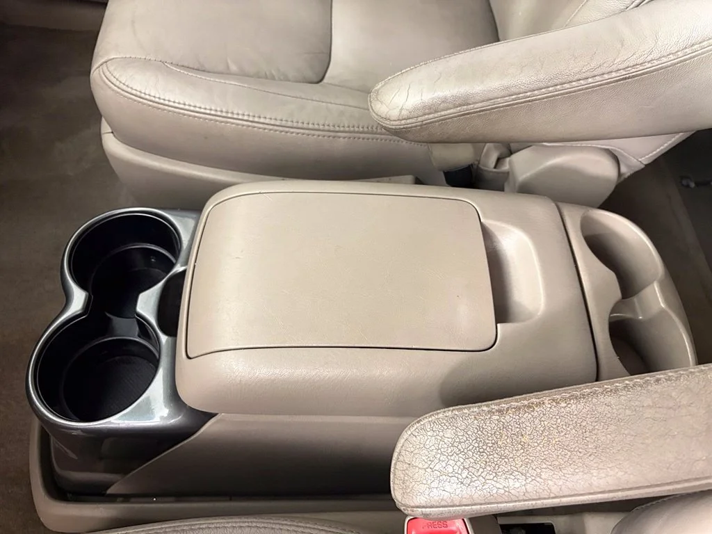 Used 2006 White Toyota XLE image 26