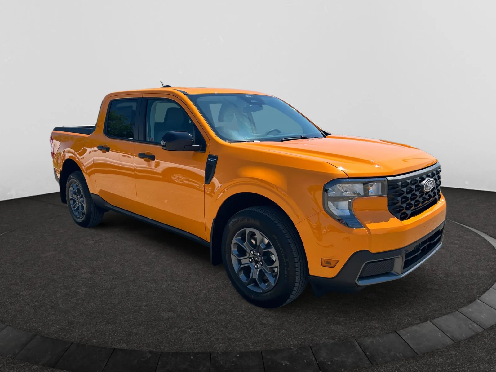 New 2026 Orange Fury Metallic Tri-Coat Ford XLT image 7