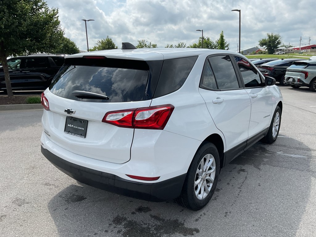 Used 2021 Summit White Chevrolet LS image 9