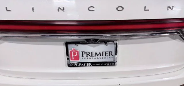 Used 2020 White Lincoln Reserve image 34