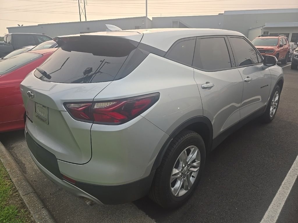 Used 2022 Silver Chevrolet LT image 7