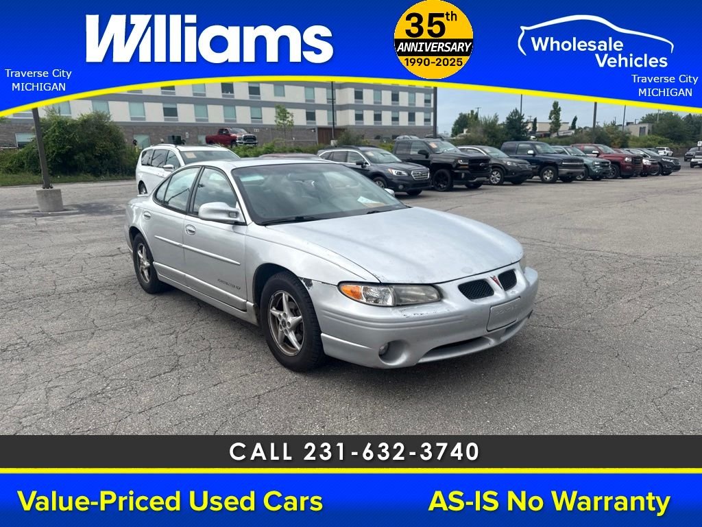 Used 2001 Galaxy Silver Metallic Pontiac GT image 4