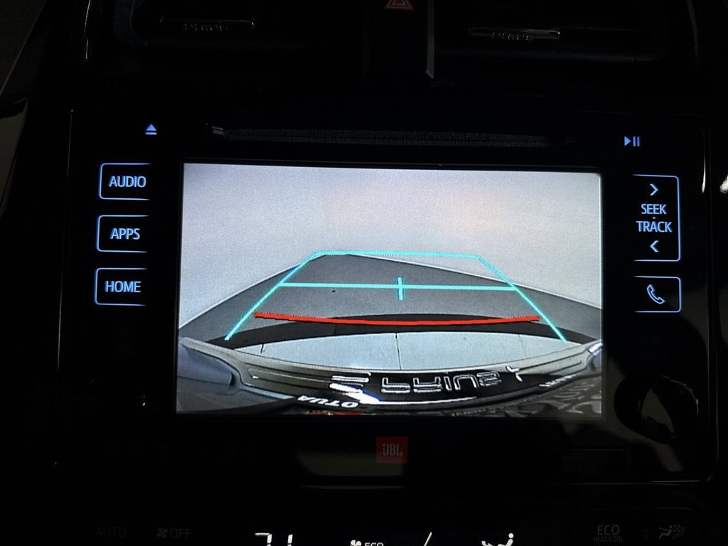 Used 2017 Pearl Toyota Four image 30