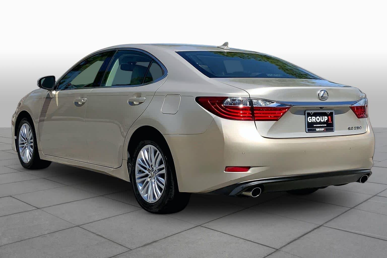 Used 2014 Satin Cashmere Metallic Lexus  image 12