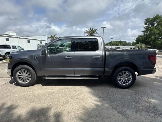 New 2026 Carbonized Gray Metallic Ford XLT image 8
