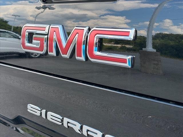 Used 2026 Onyx Black GMC AT4 image 13