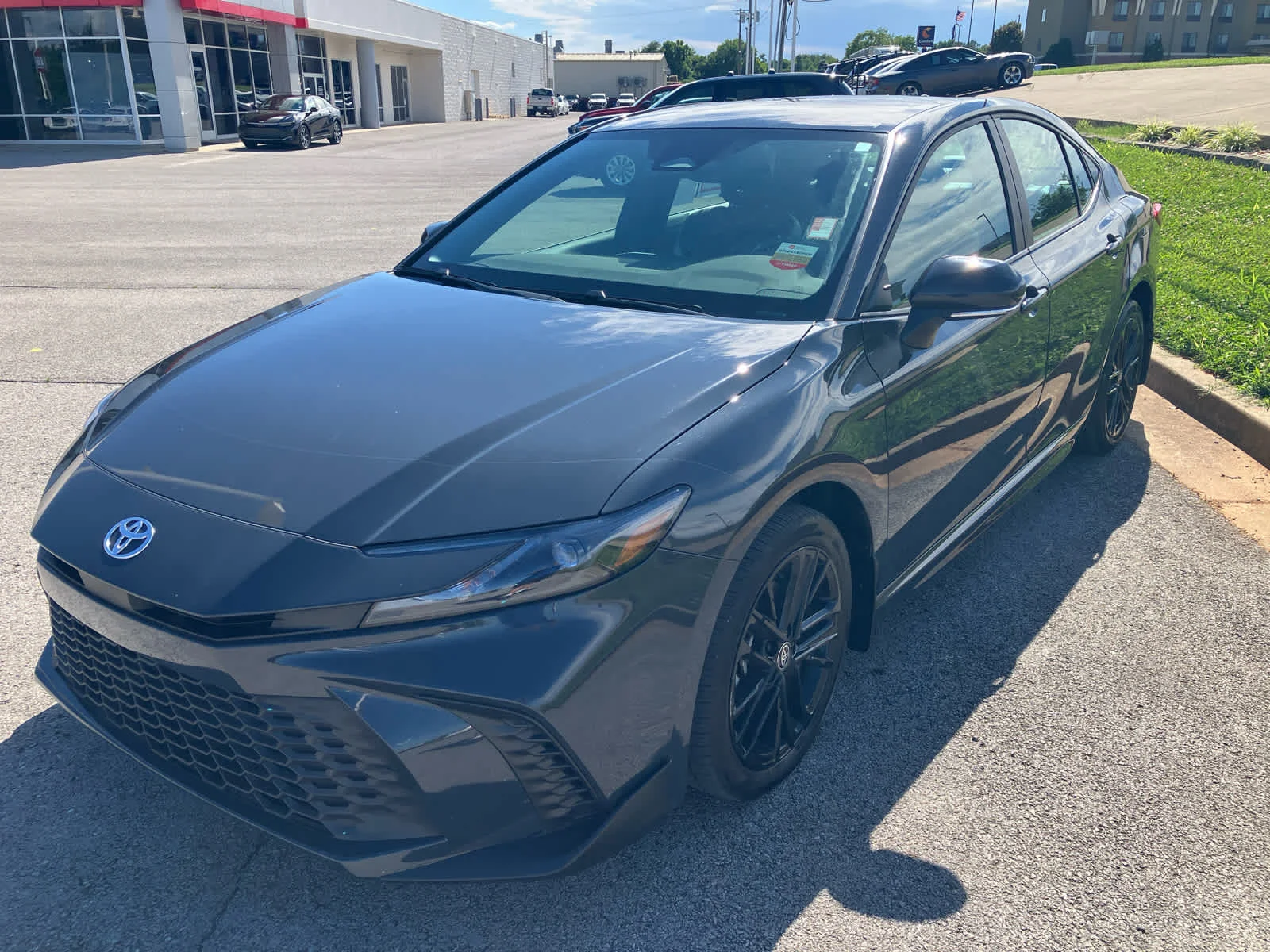 Certified Used 2025 Underground Toyota SE image 4