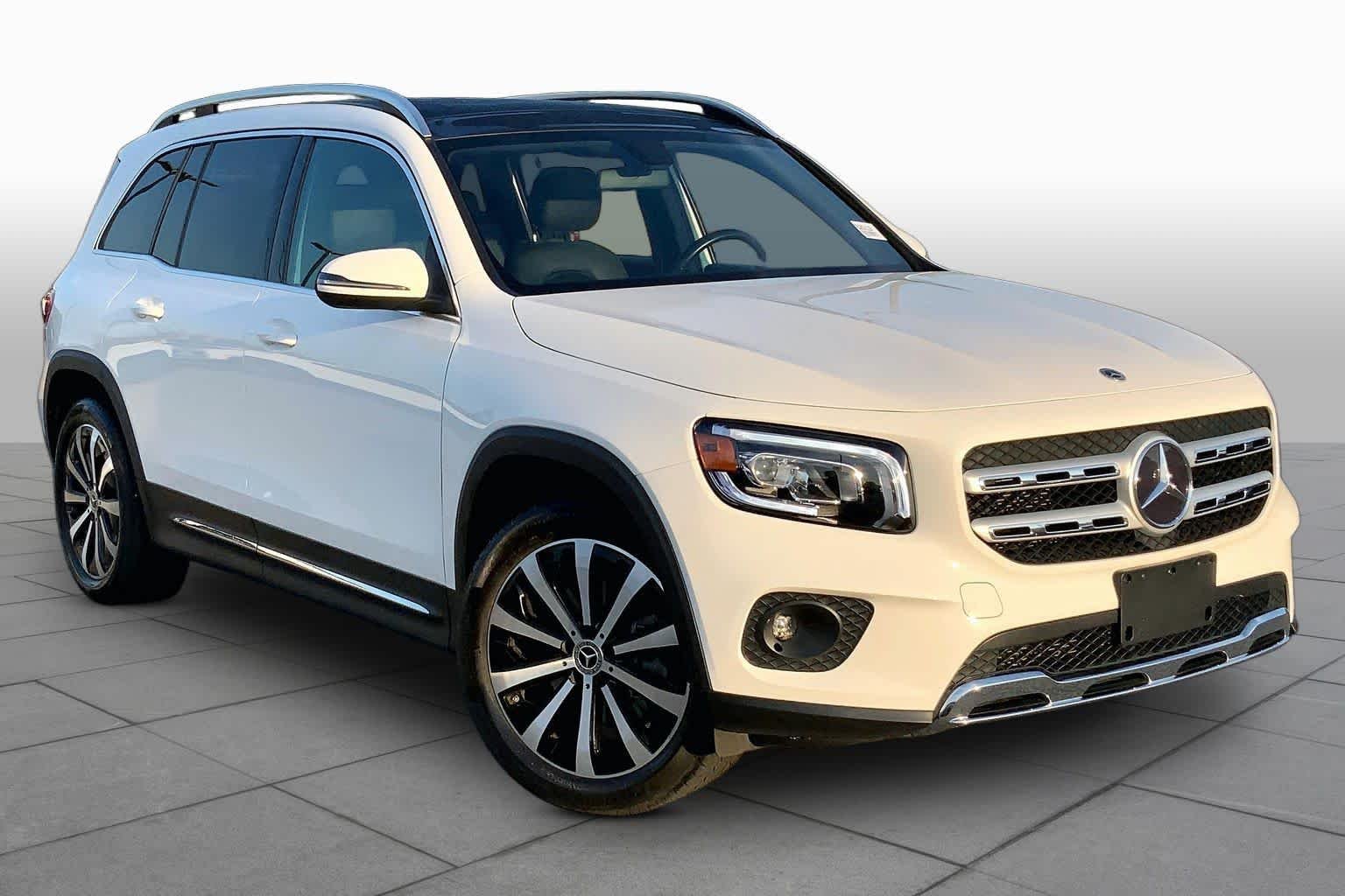 Certified Used 2023 Polar White Mercedes-Benz GLB 250 image 3