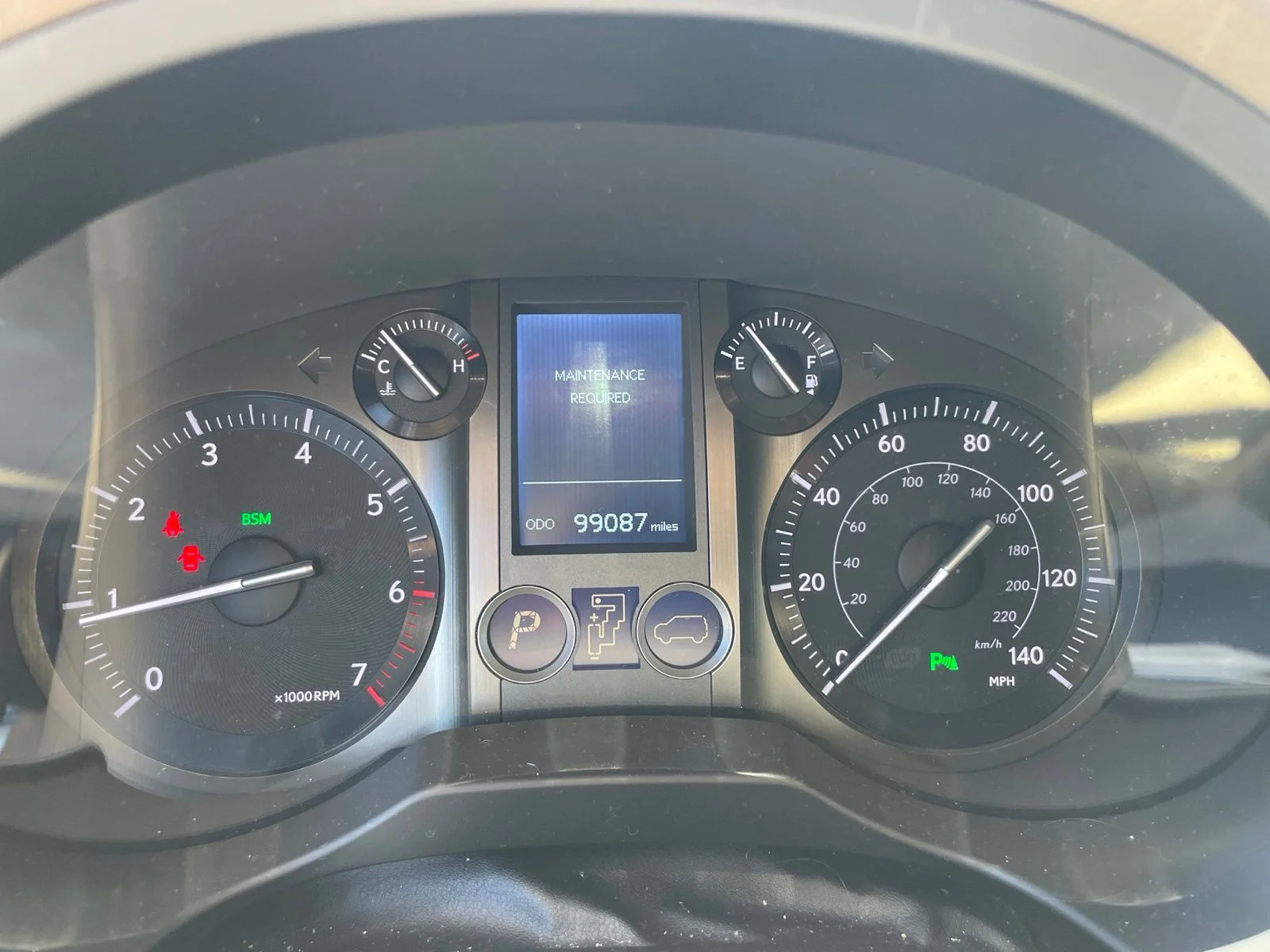 Used 2015 Mica Lexus 460 image 10