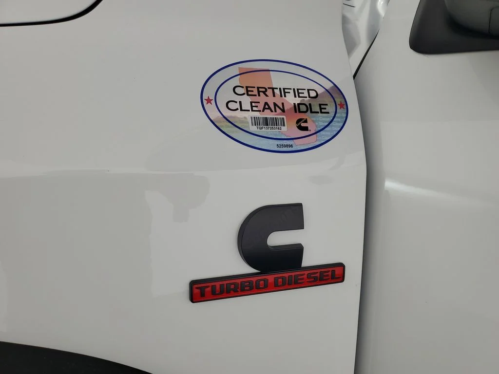 New 2026 Bright White Clear-Coat Exterior Paint RAM Tradesman image 10