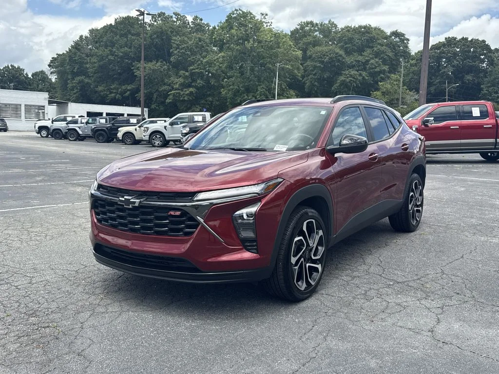 Used 2025 Red Chevrolet 2RS image 3