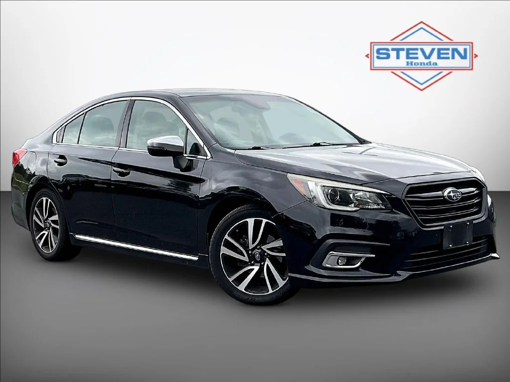 Used 2019 Crystal Black Silica Subaru 2.5i image 1
