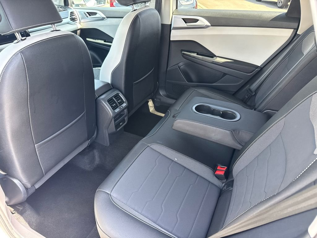 Used 2025 Silver Volkswagen 1.5T SE image 18